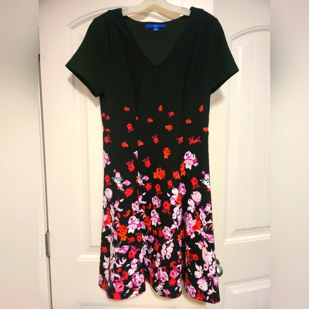 APT9 Black, pink & red floral Med dress
